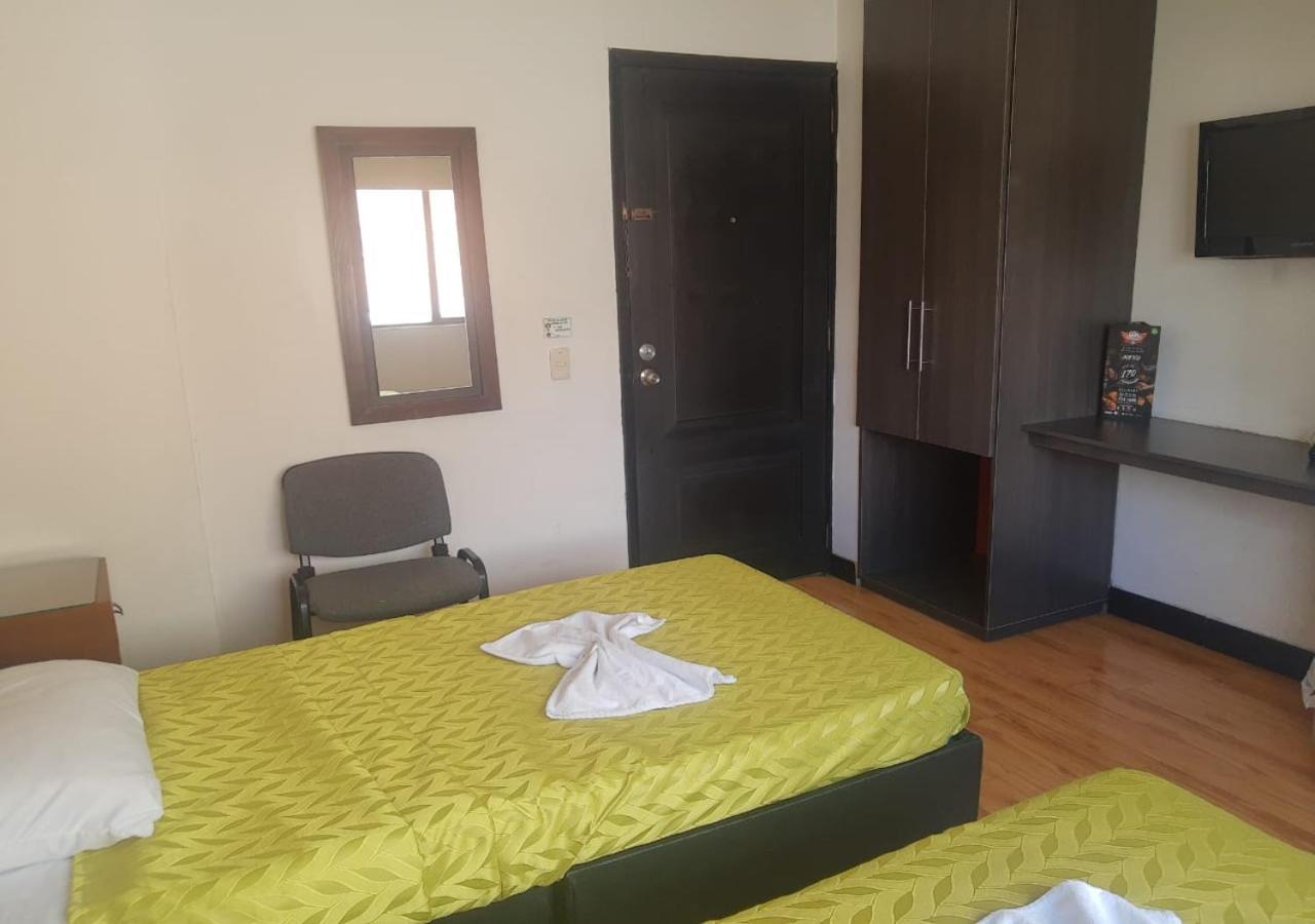 Tower - Embajada Americana Hotell Bogotá Eksteriør bilde