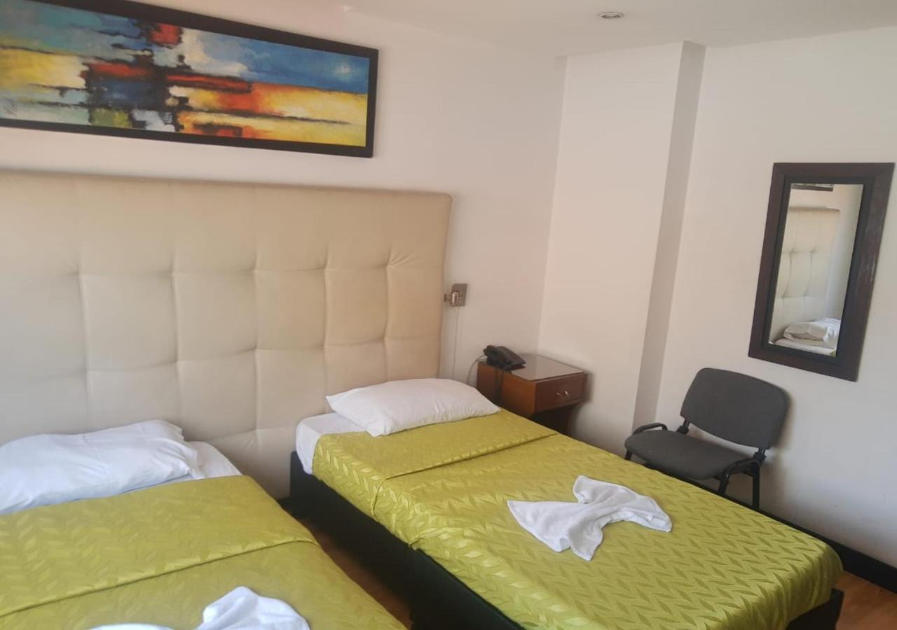 Tower - Embajada Americana Hotell Bogotá Eksteriør bilde
